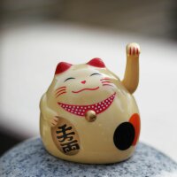 Glückskatze - Maneki-neko - rundliche Winkekatze 8 cm - beige